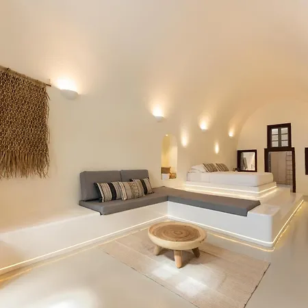 Cilon Santorini Hotel 4*