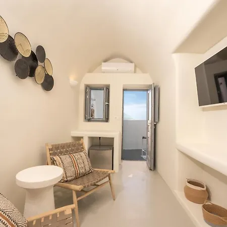 Cilon Santorini Hotel 4*
