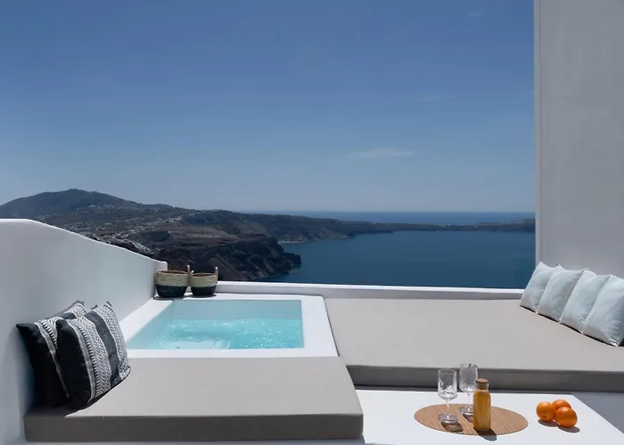 Cilon Santorini Hotel